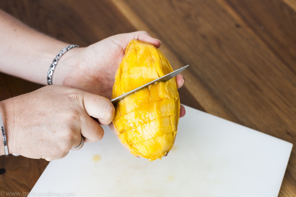 How to cut up a Mango