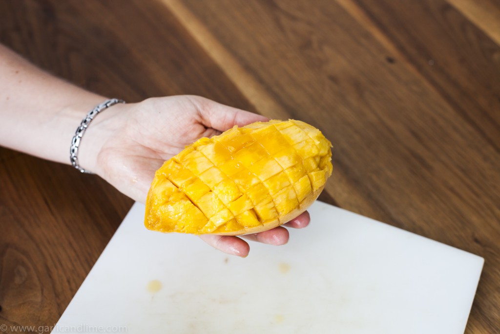 How to cut up a Mango